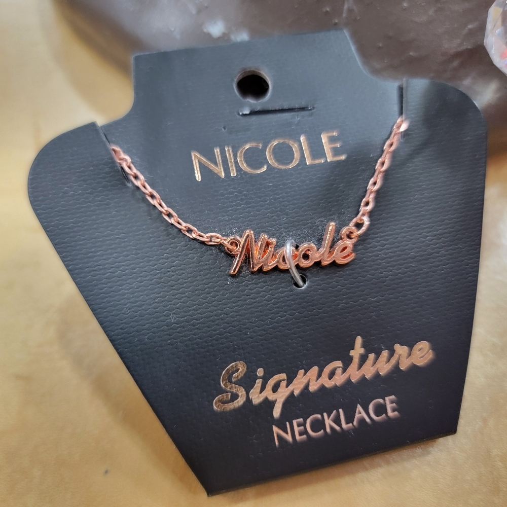 NICOLE Personalized Necklace In Rose Gold